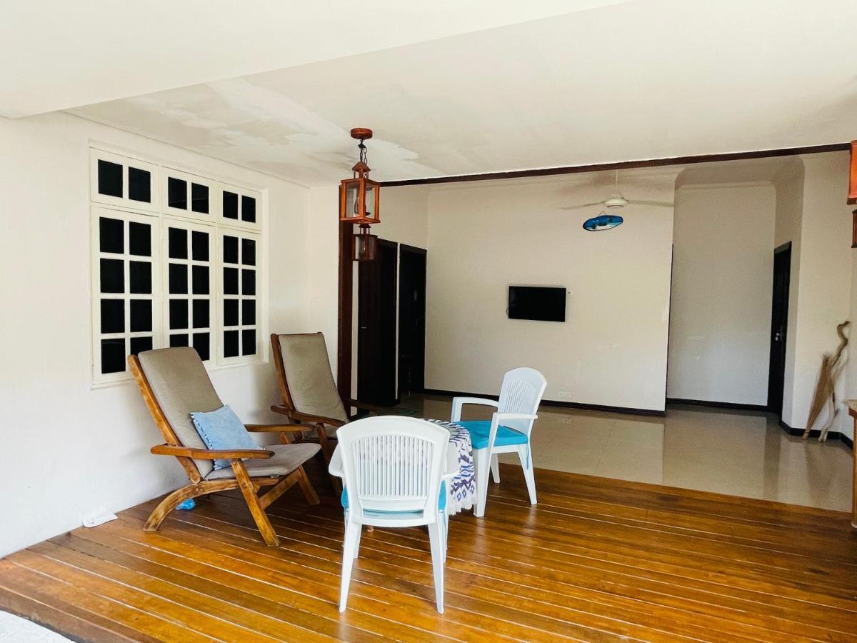 Orimas Retreat Hotel Thulusdhoo Kültér fotó